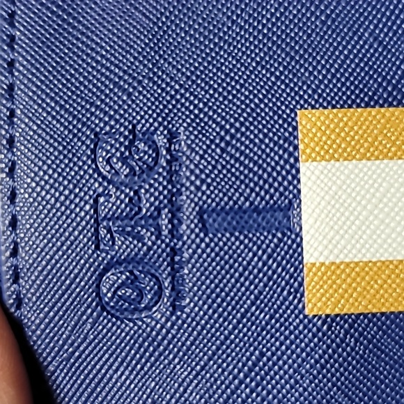 *NWT* OTG247  Crossbody - Picture 4 of 4